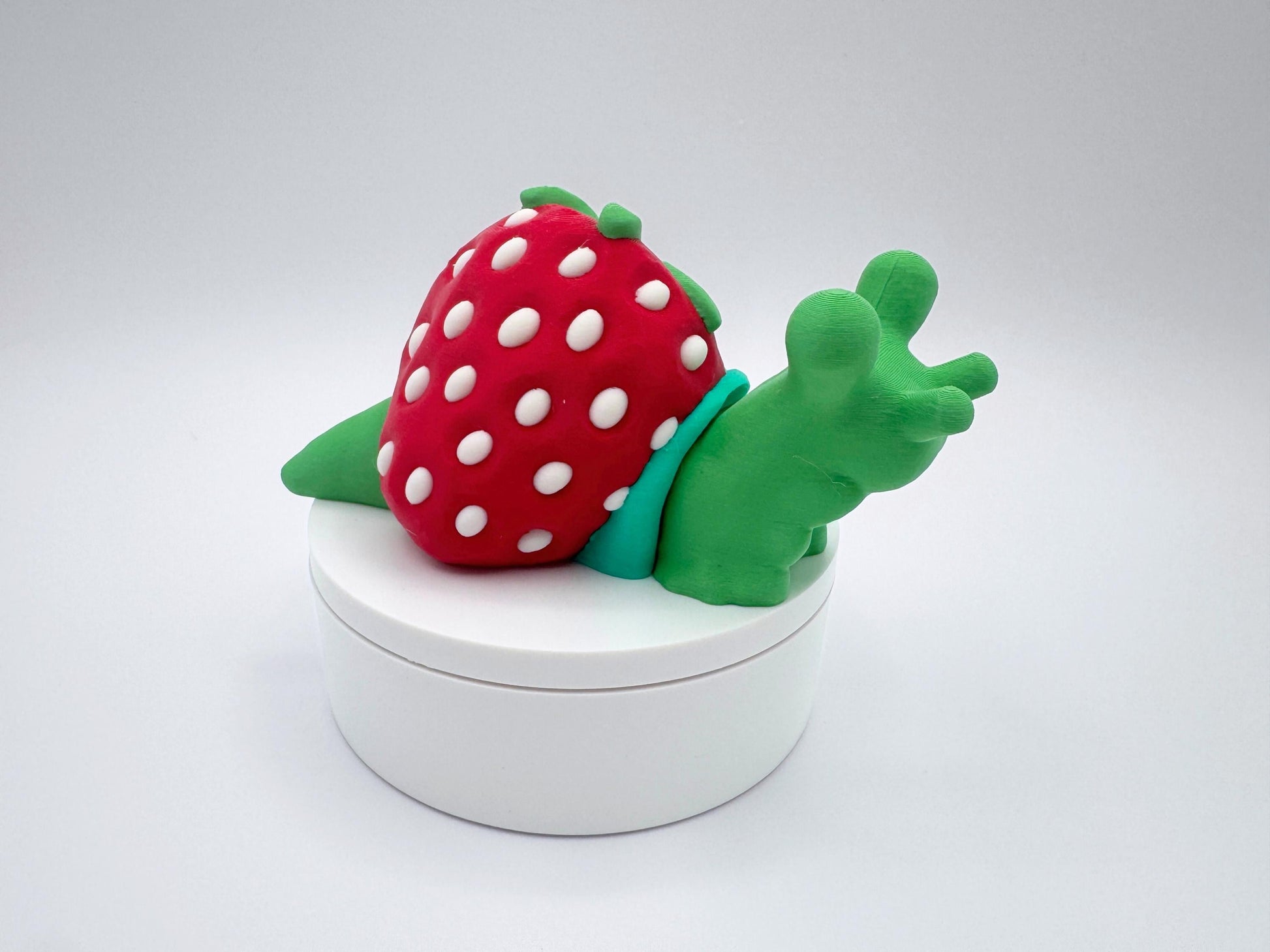 3D Printed Snail Articulated Desk Pet and Garden Decor